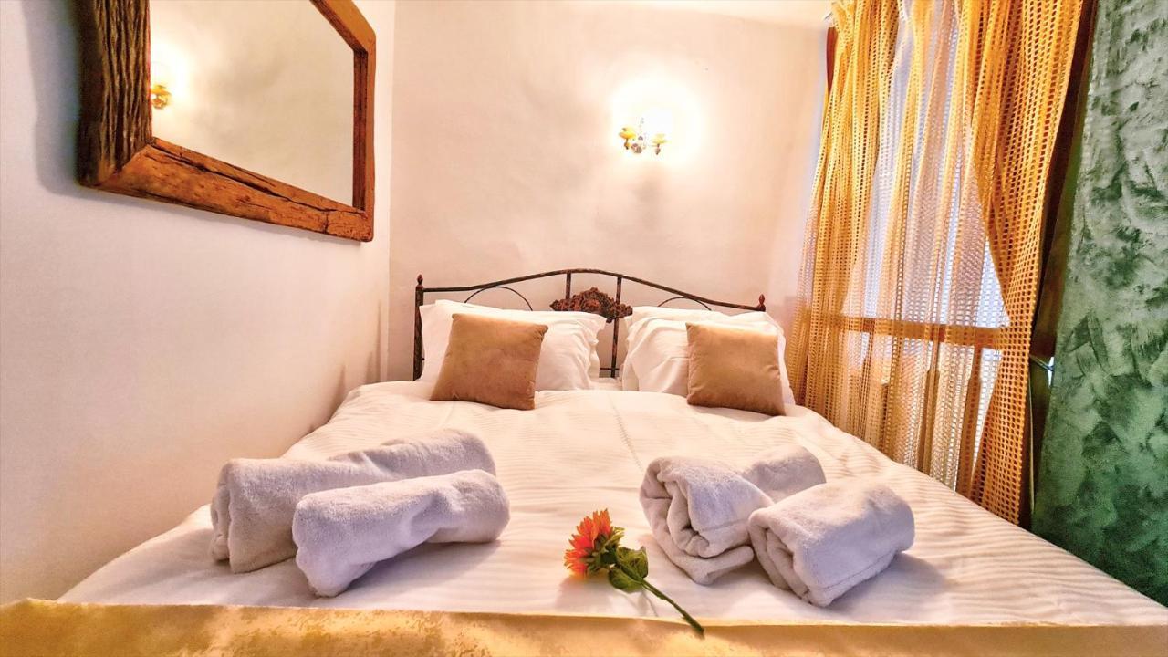 Appartement Royal Mansion In Unirii Square à Cluj-Napoca Extérieur photo