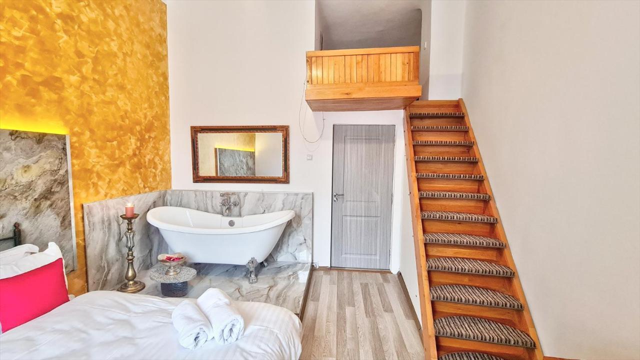Appartement Royal Mansion In Unirii Square à Cluj-Napoca Extérieur photo